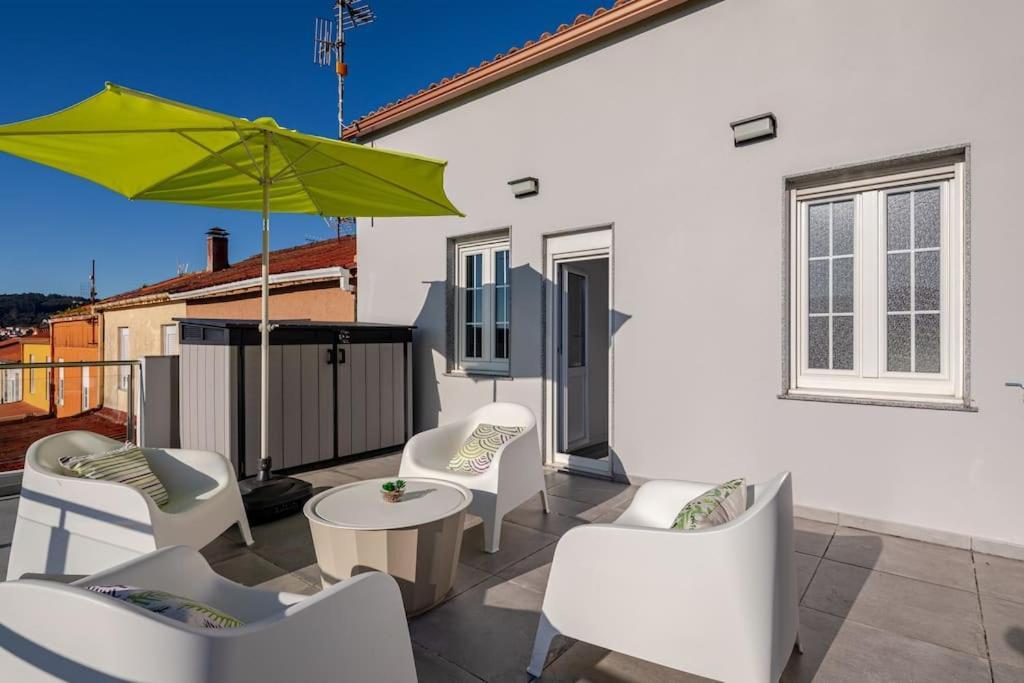 Villa A Neida Casa Con Terraza Con Vistas Al Mar à Cee Extérieur photo